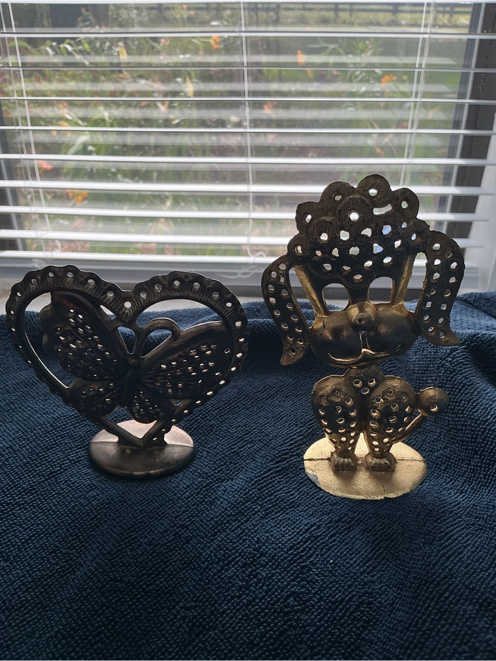Bundle of 2 Vintage Torino Earring Holders Poodle Butterfly - Picture 2 of 7